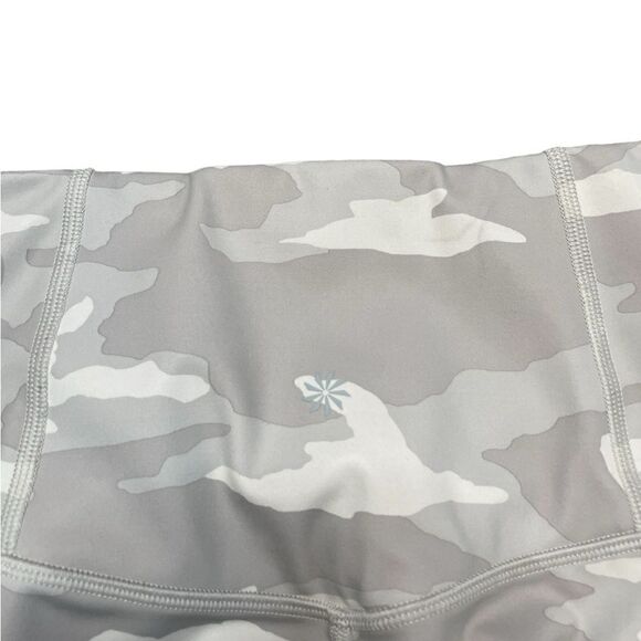 ATHLETA Elation Camo Crop Taupe Gray Size Small - Picture 8 of 9
